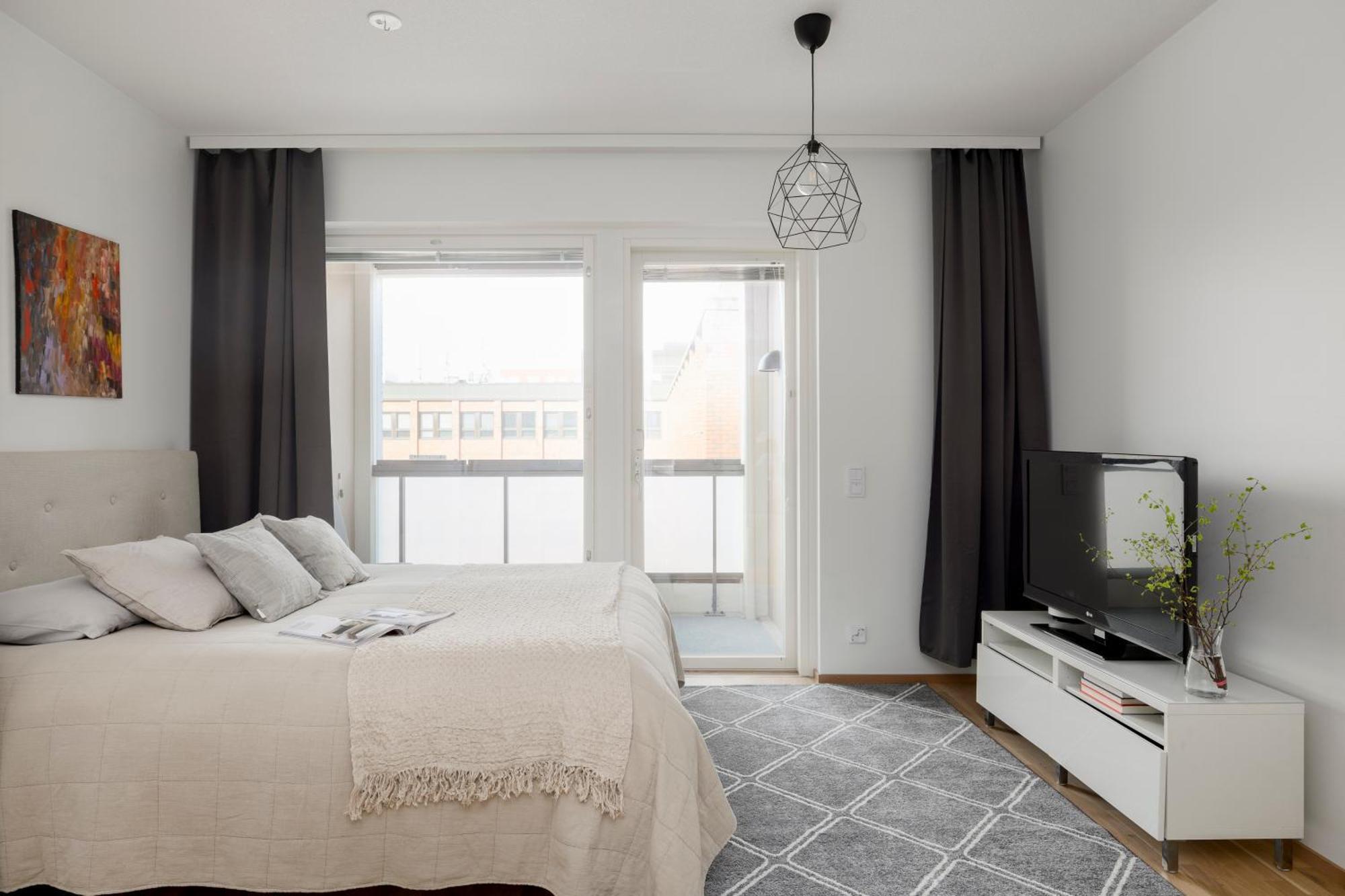 2br Design 400 M From Train Station Tikkurila Vantaa