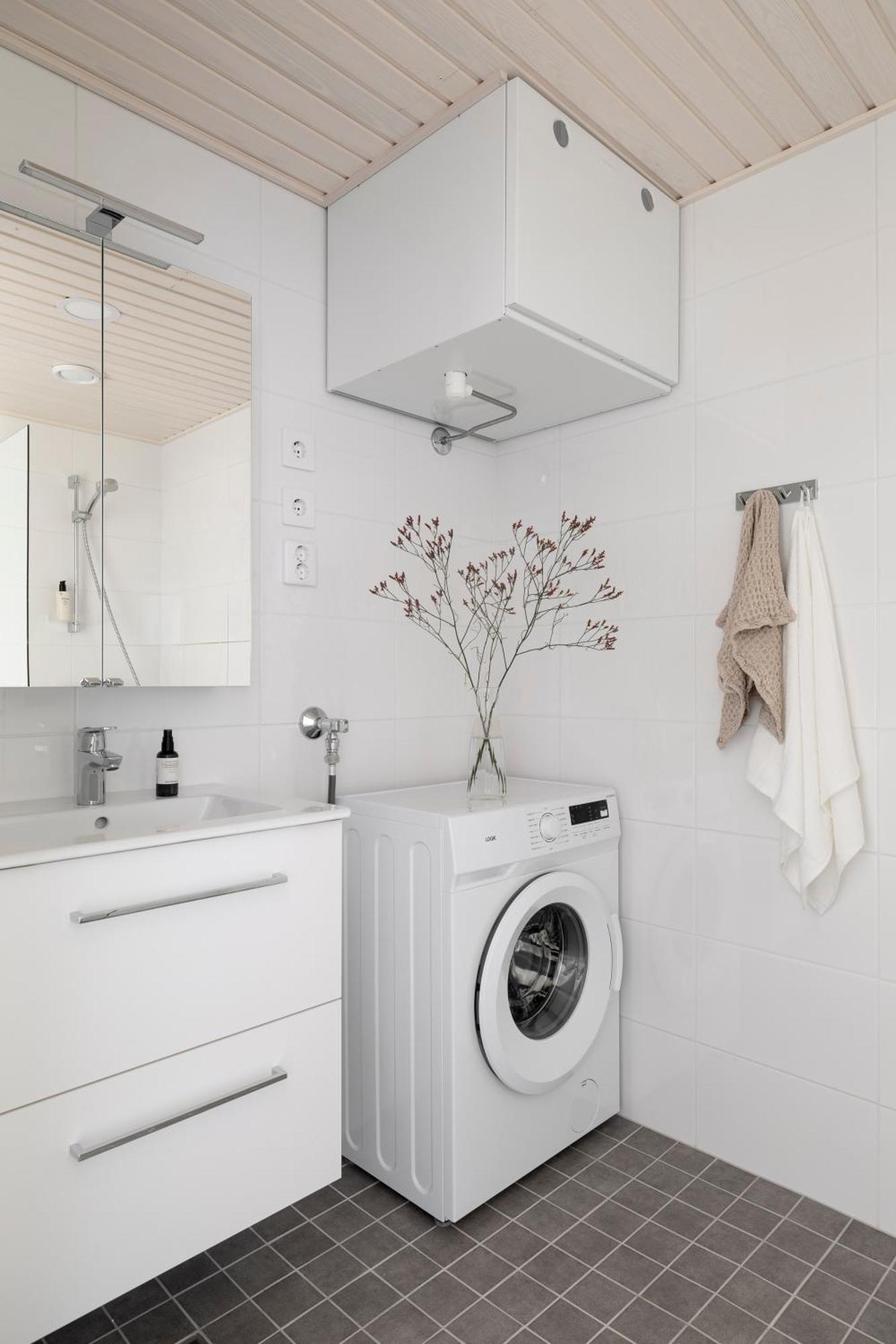 2br Design 400 M From Train Station Tikkurila *
