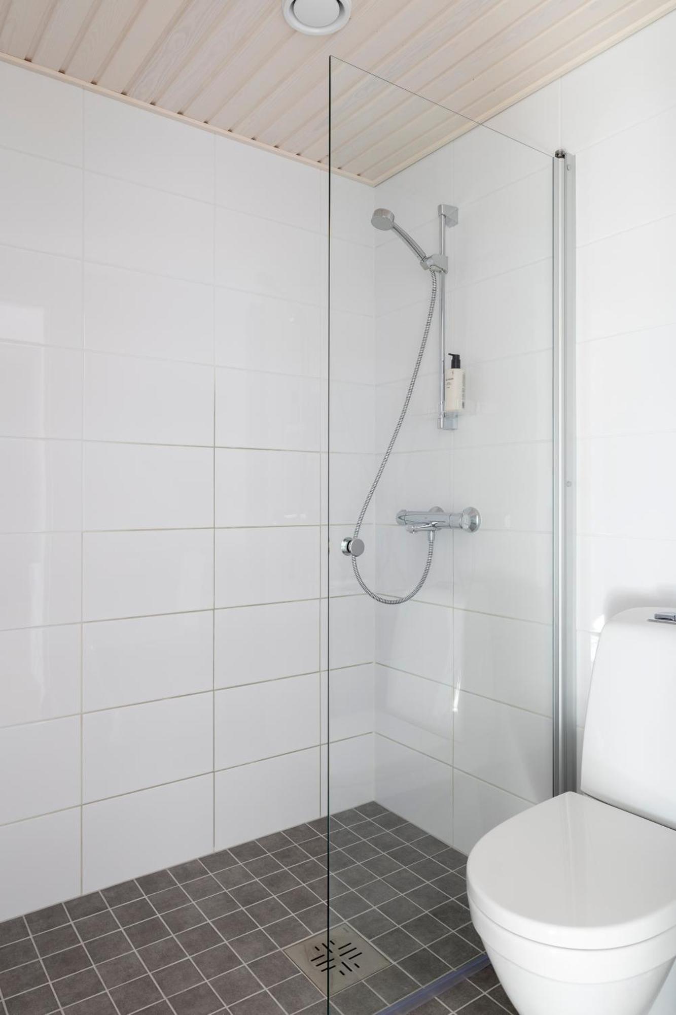 2br Design 400 M From Train Station Tikkurila Apartment Vantaa
