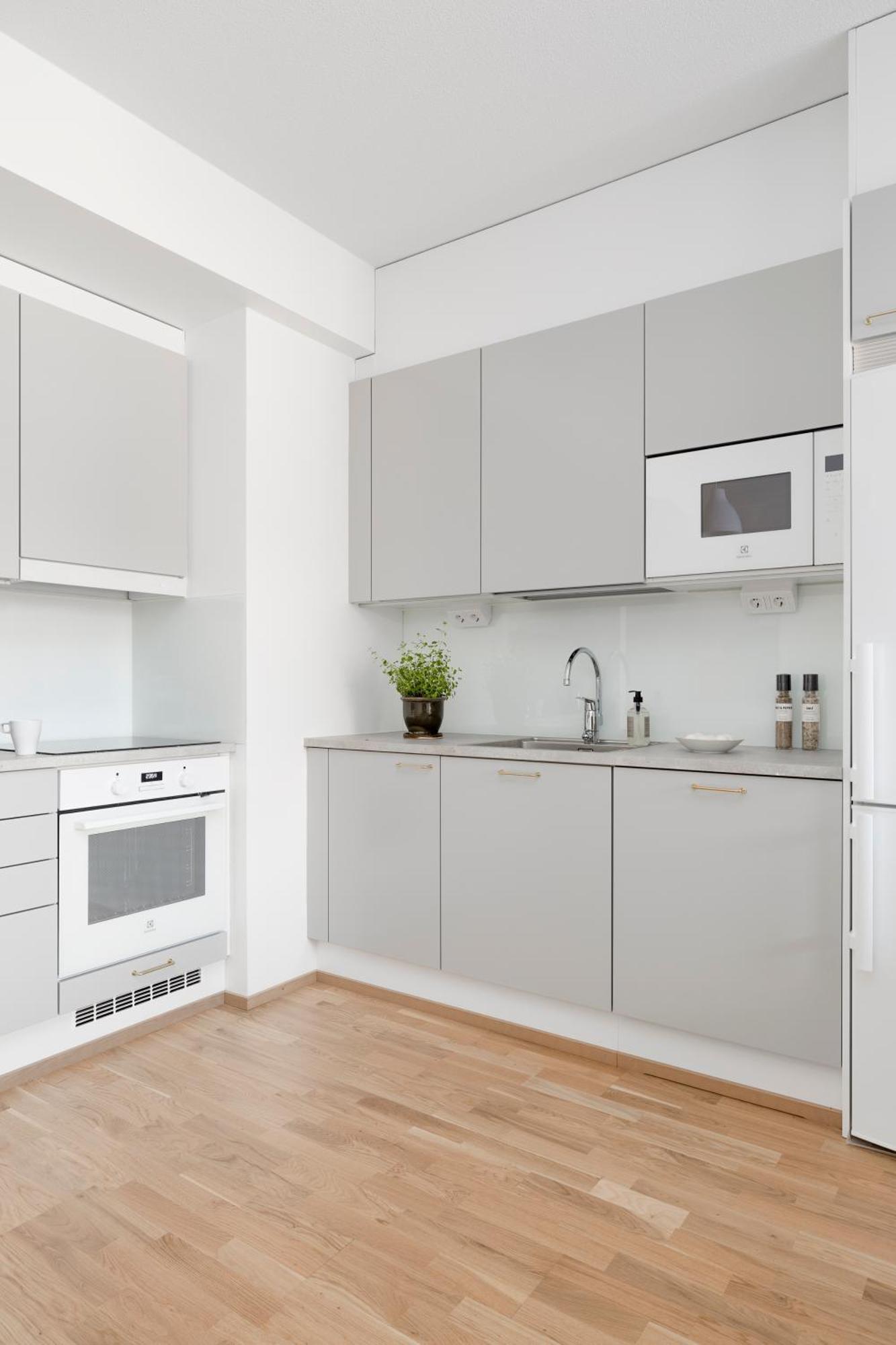 Apartment 2br Design 400 M From Train Station Tikkurila
