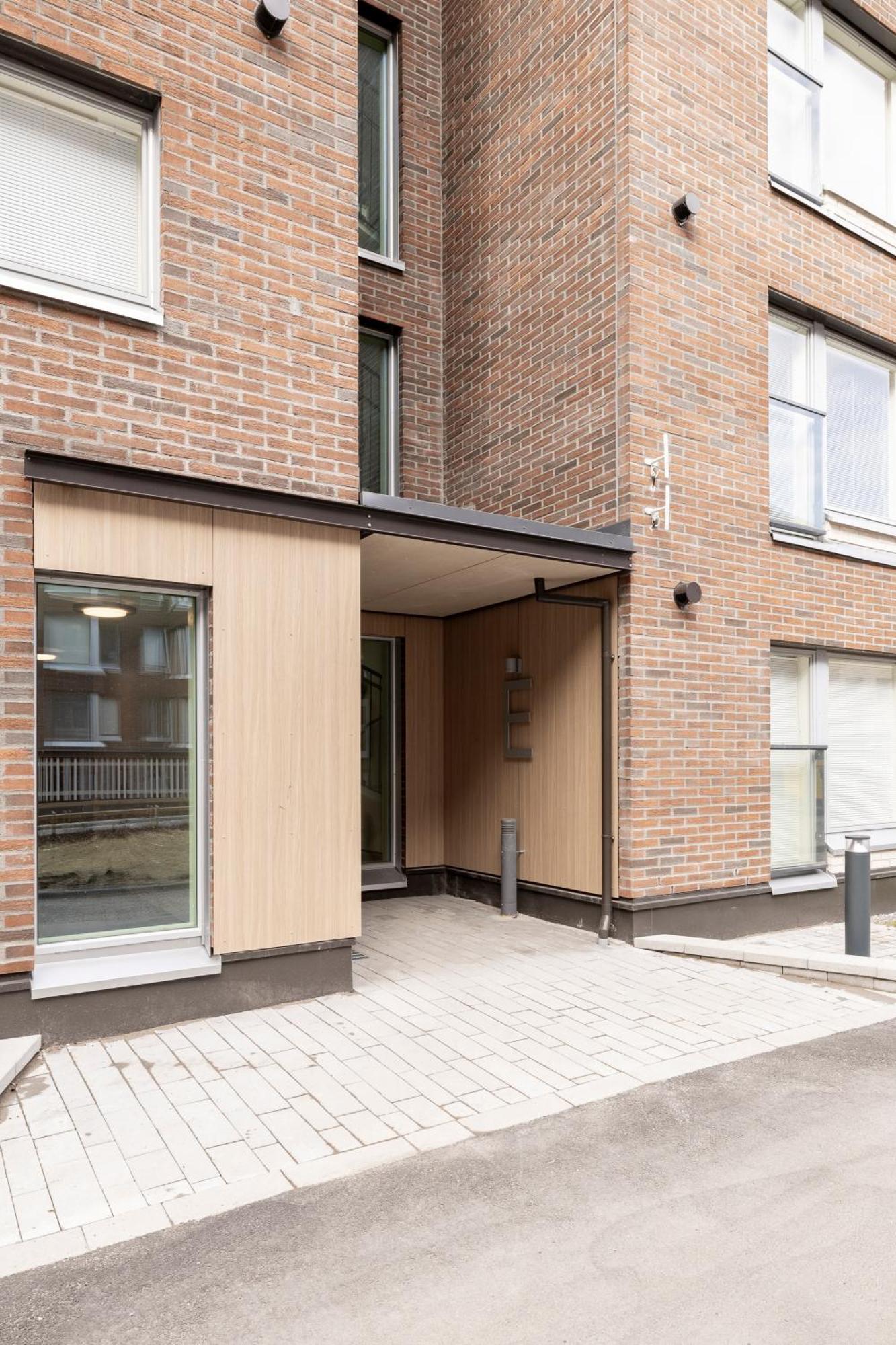 2br Design 400 M From Train Station Tikkurila Apartment Vantaa