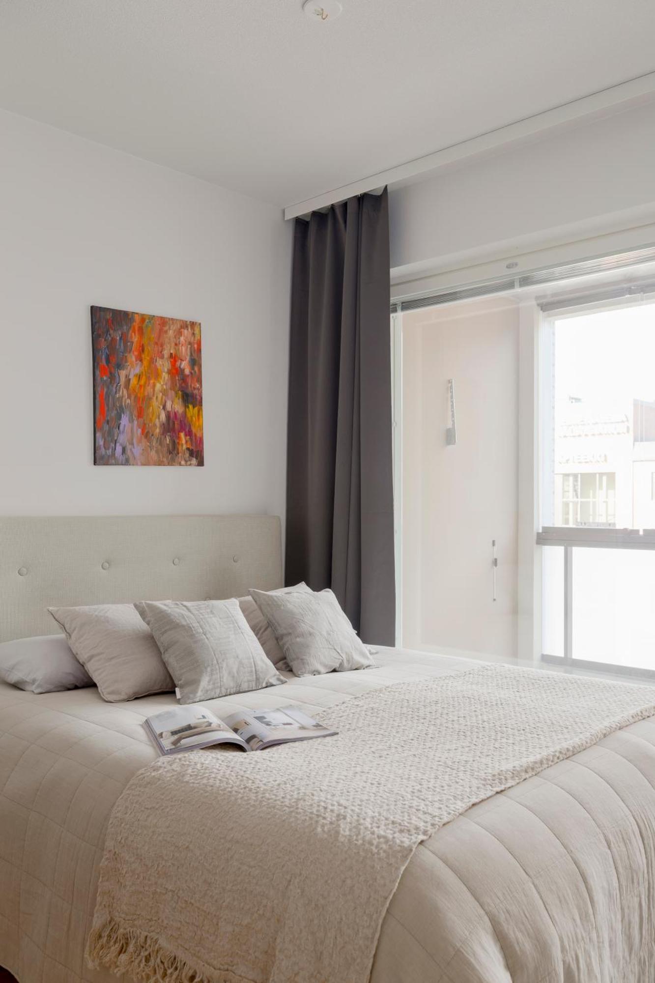 2br Design 400 M From Train Station Tikkurila Апартаменты *